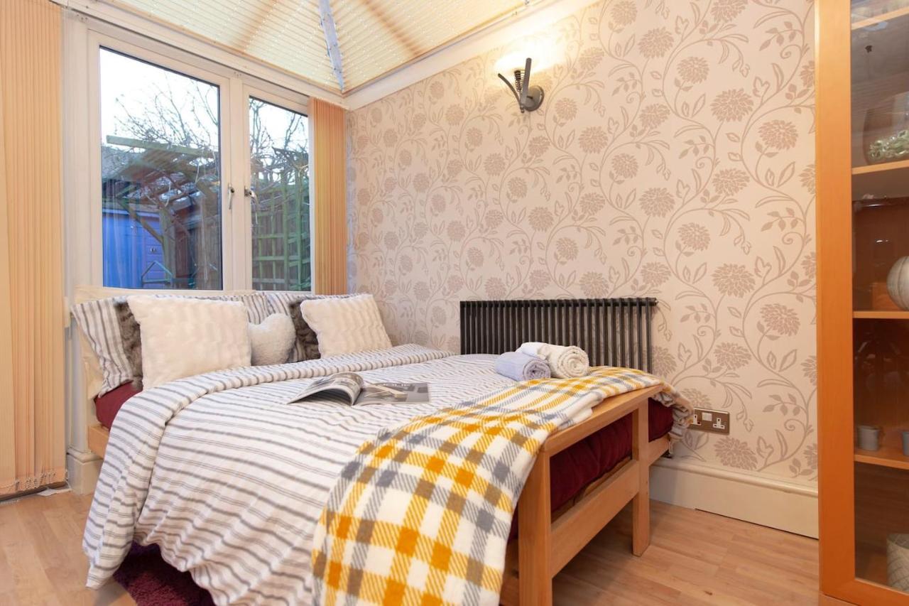 Oasis 77 Appartement Londen Buitenkant foto