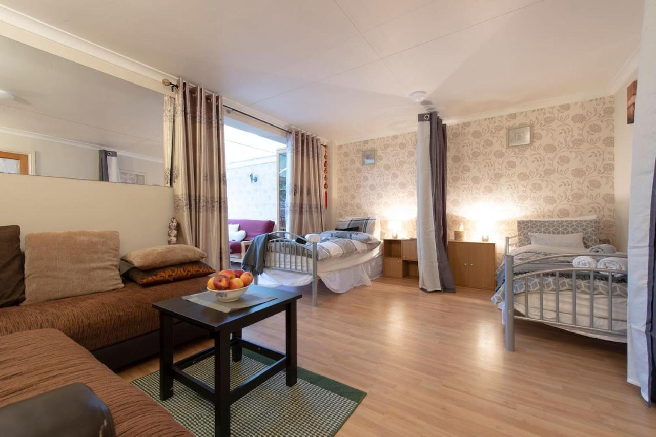 Oasis 77 Appartement Londen Buitenkant foto